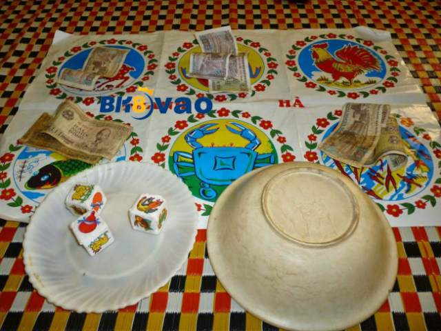 choi-bau-cua-tom-ca-viet-1